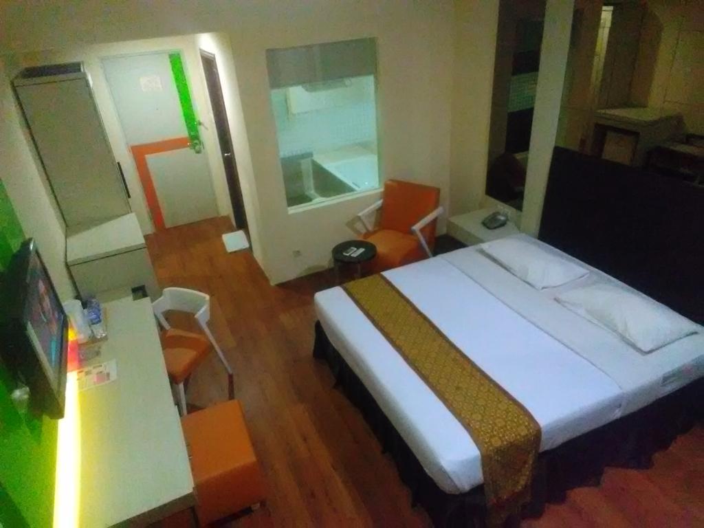 Hotel Victoria River View Banjarmasin (South Kalimantan) Exterior foto
