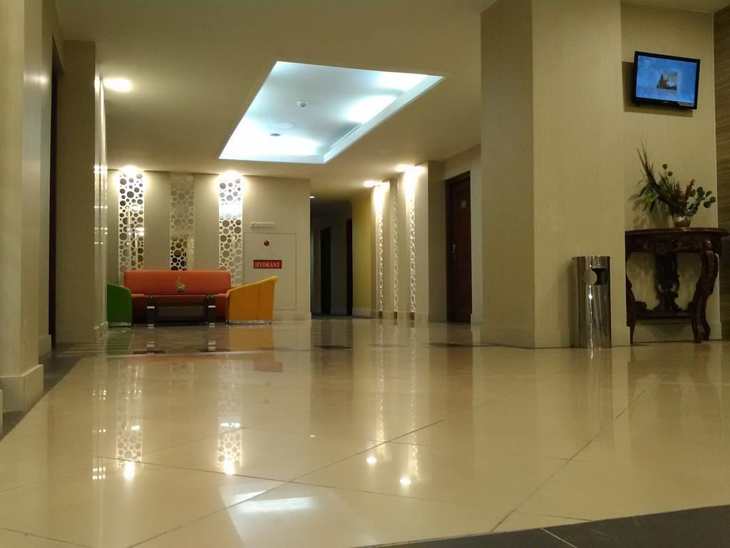 Hotel Victoria River View Banjarmasin (South Kalimantan) Exterior foto