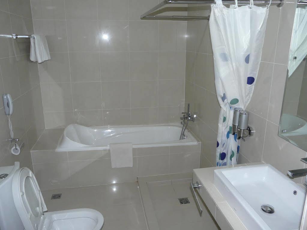Hotel Victoria River View Banjarmasin (South Kalimantan) Exterior foto