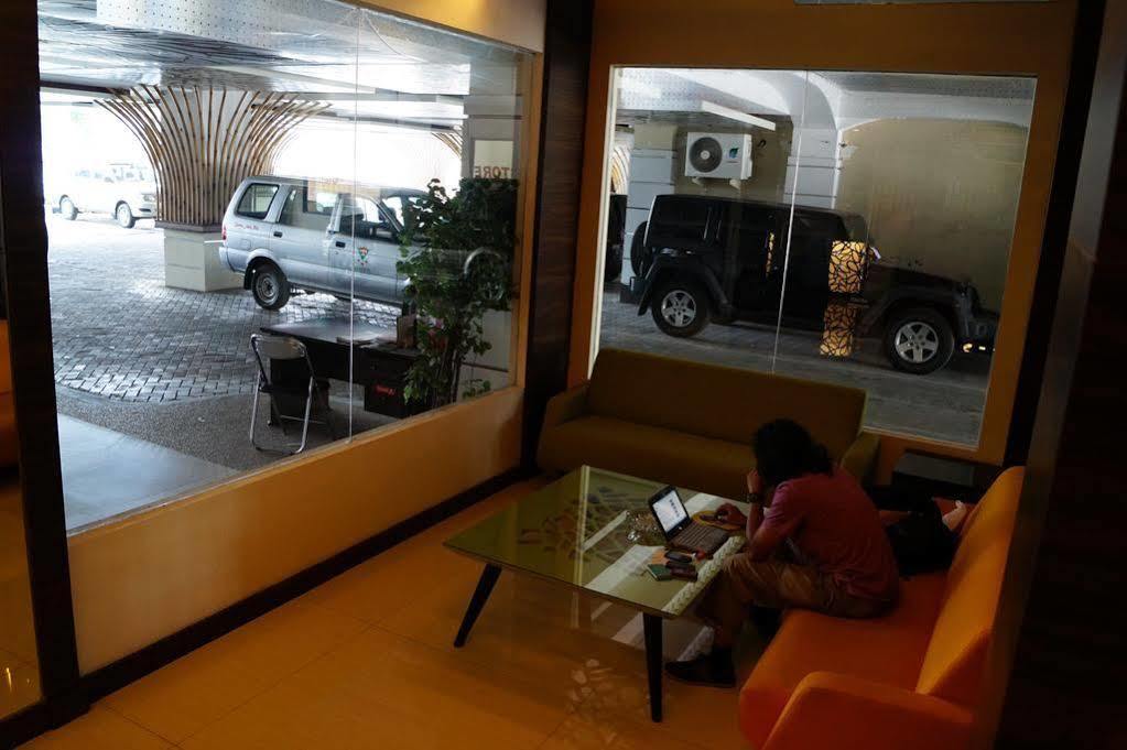 Hotel Victoria River View Banjarmasin (South Kalimantan) Exterior foto